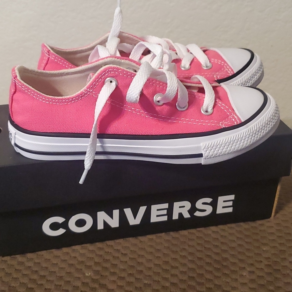 BRAND NEW Hot Pink Converse